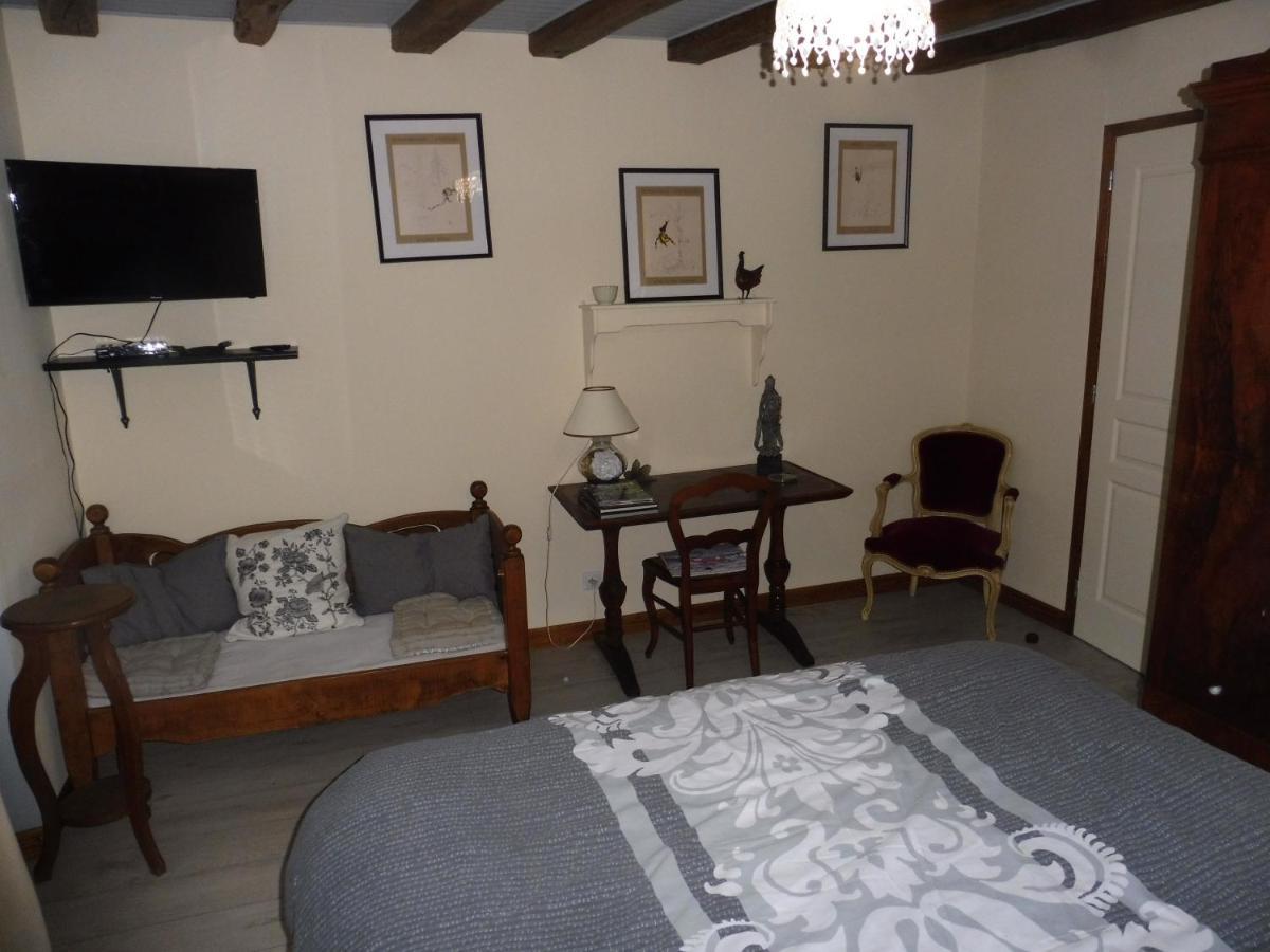 Bed and Breakfast Chambre D'Hotes Des 3 Ifs Vernot Exterior foto