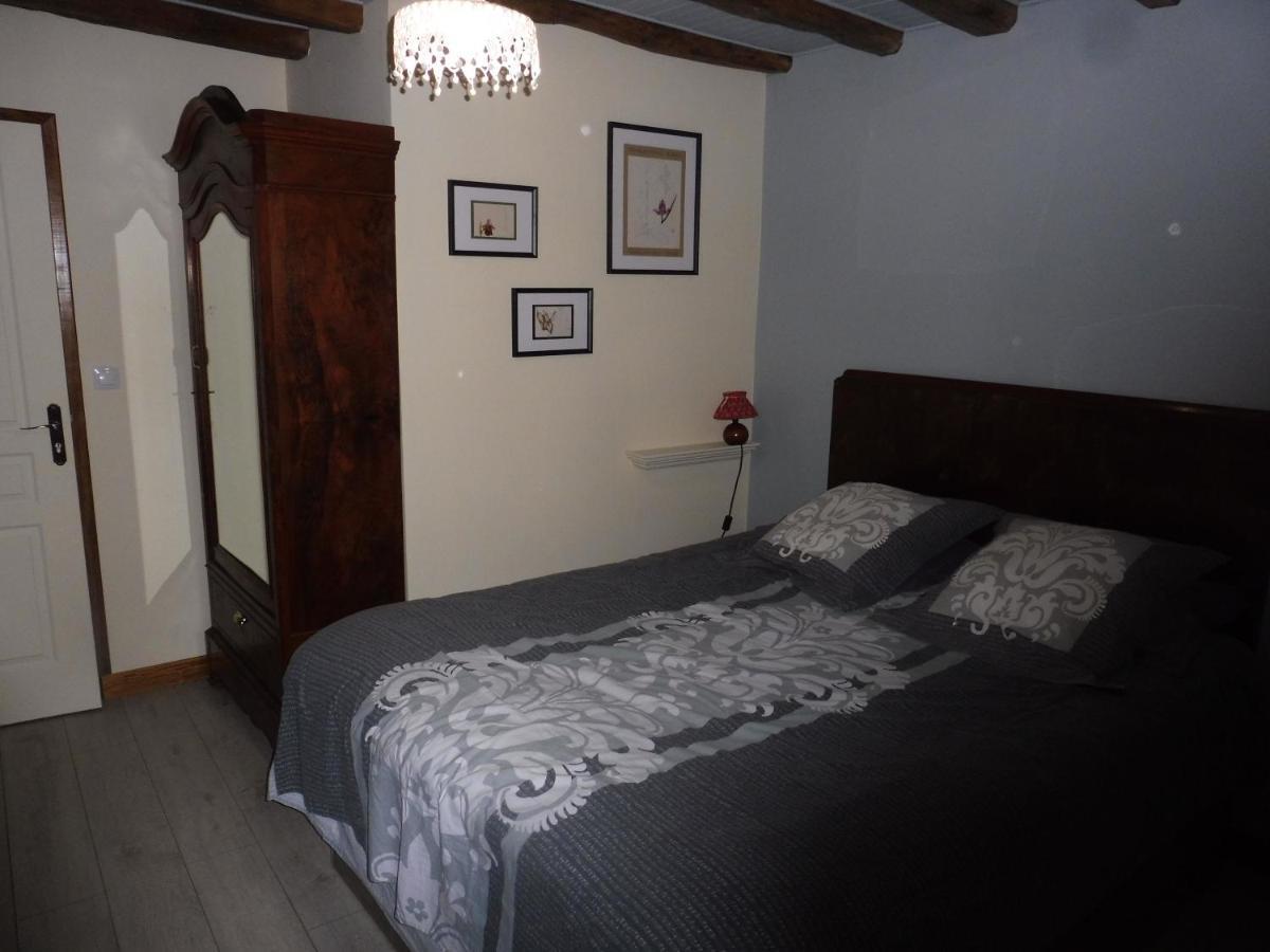 Bed and Breakfast Chambre D'Hotes Des 3 Ifs Vernot Exterior foto